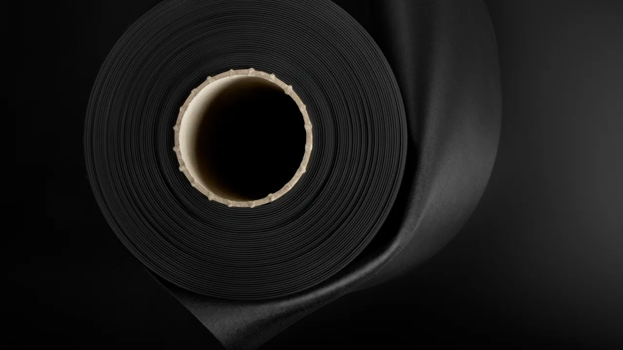 Rolă de membrană EPDM pentru iazuri — detaliu